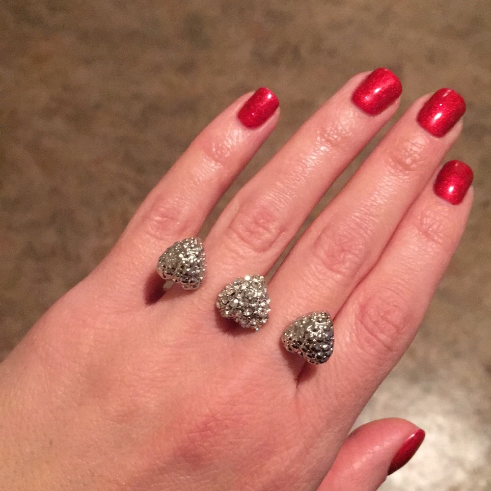 Stunning silver heart trio ring ❤️❤️❤️